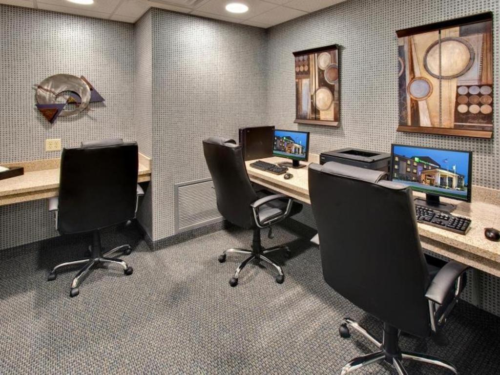 Holiday Inn Express Hotel & Suites Grand Island By Ihg Extérieur photo