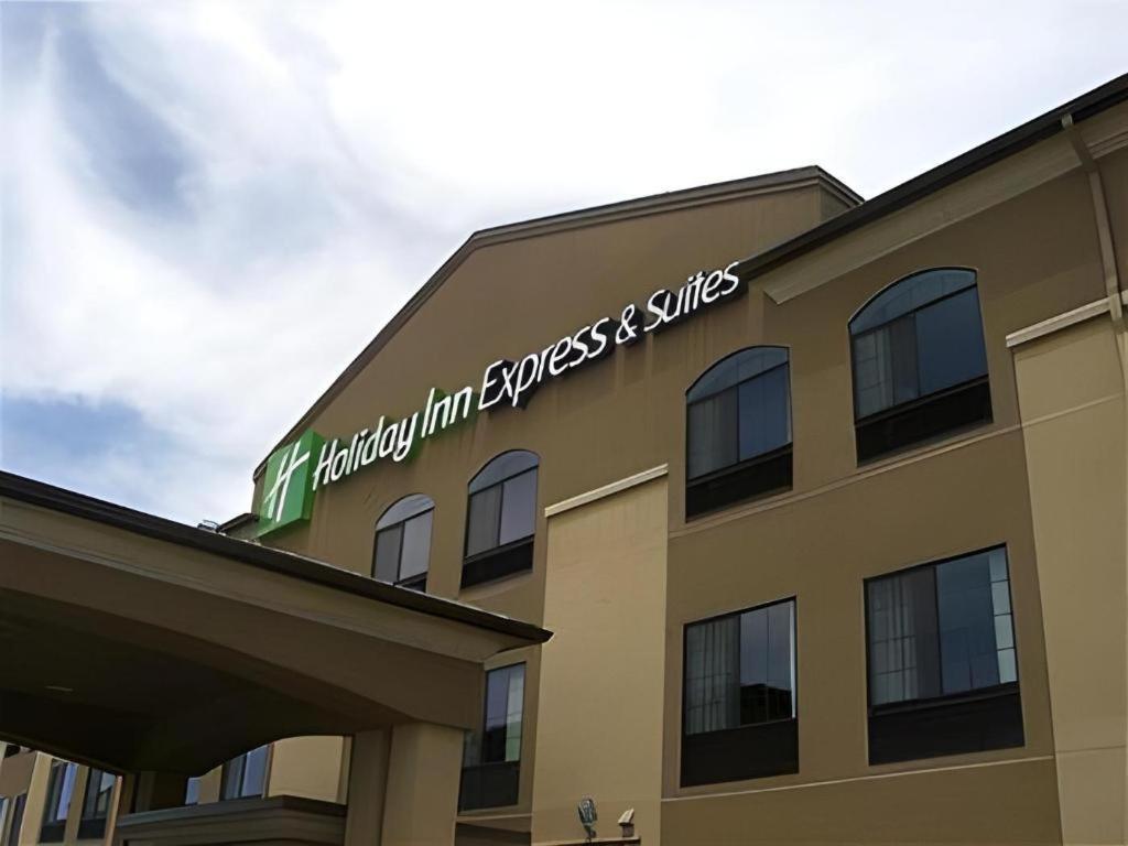 Holiday Inn Express Hotel & Suites Grand Island By Ihg Extérieur photo