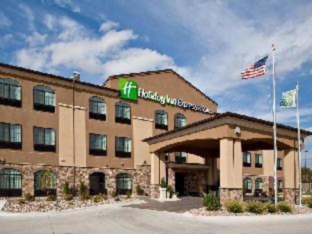 Holiday Inn Express Hotel & Suites Grand Island By Ihg Extérieur photo