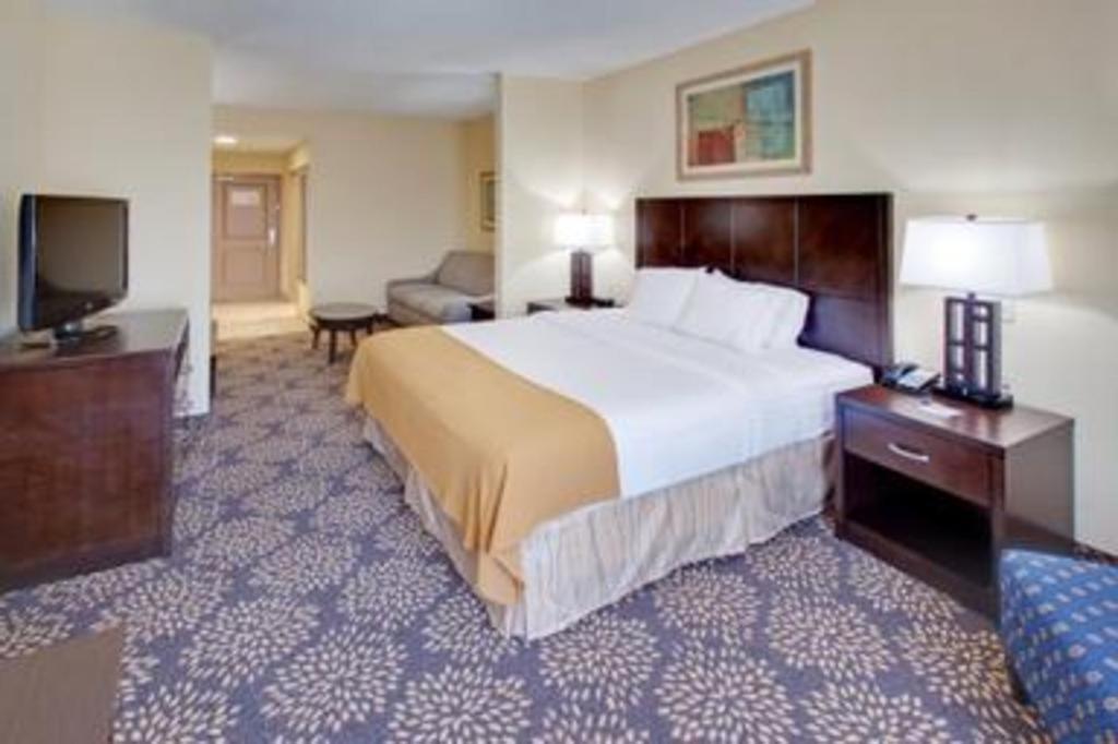 Holiday Inn Express Hotel & Suites Grand Island By Ihg Extérieur photo
