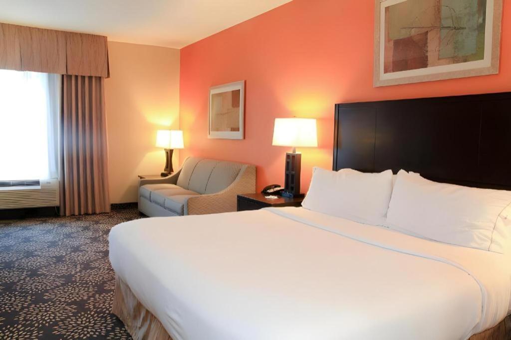 Holiday Inn Express Hotel & Suites Grand Island By Ihg Extérieur photo