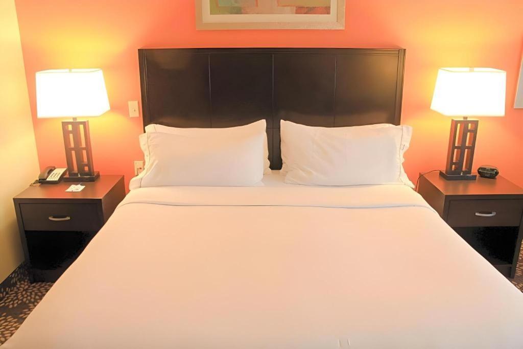 Holiday Inn Express Hotel & Suites Grand Island By Ihg Extérieur photo