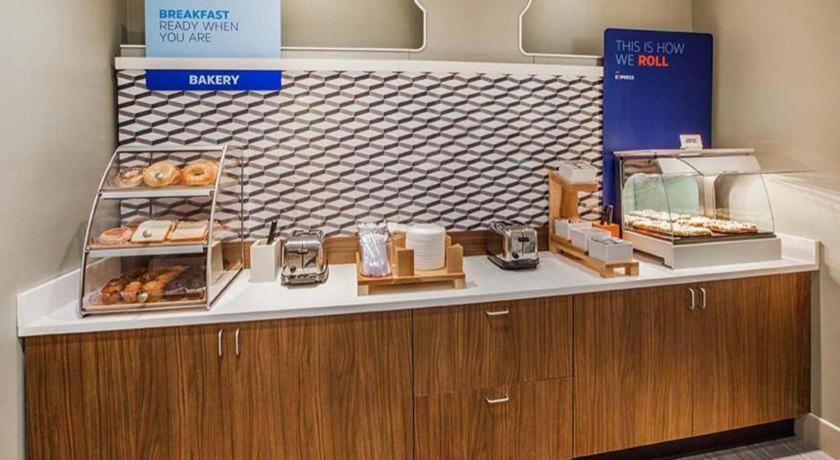 Holiday Inn Express Hotel & Suites Grand Island By Ihg Extérieur photo