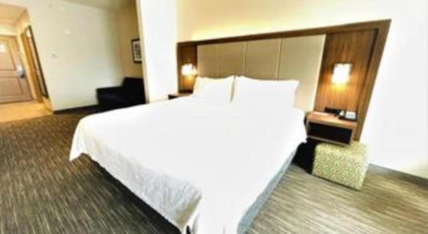Holiday Inn Express Hotel & Suites Grand Island By Ihg Extérieur photo