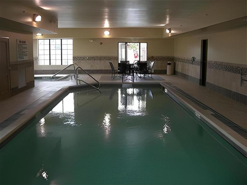Holiday Inn Express Hotel & Suites Grand Island By Ihg Extérieur photo
