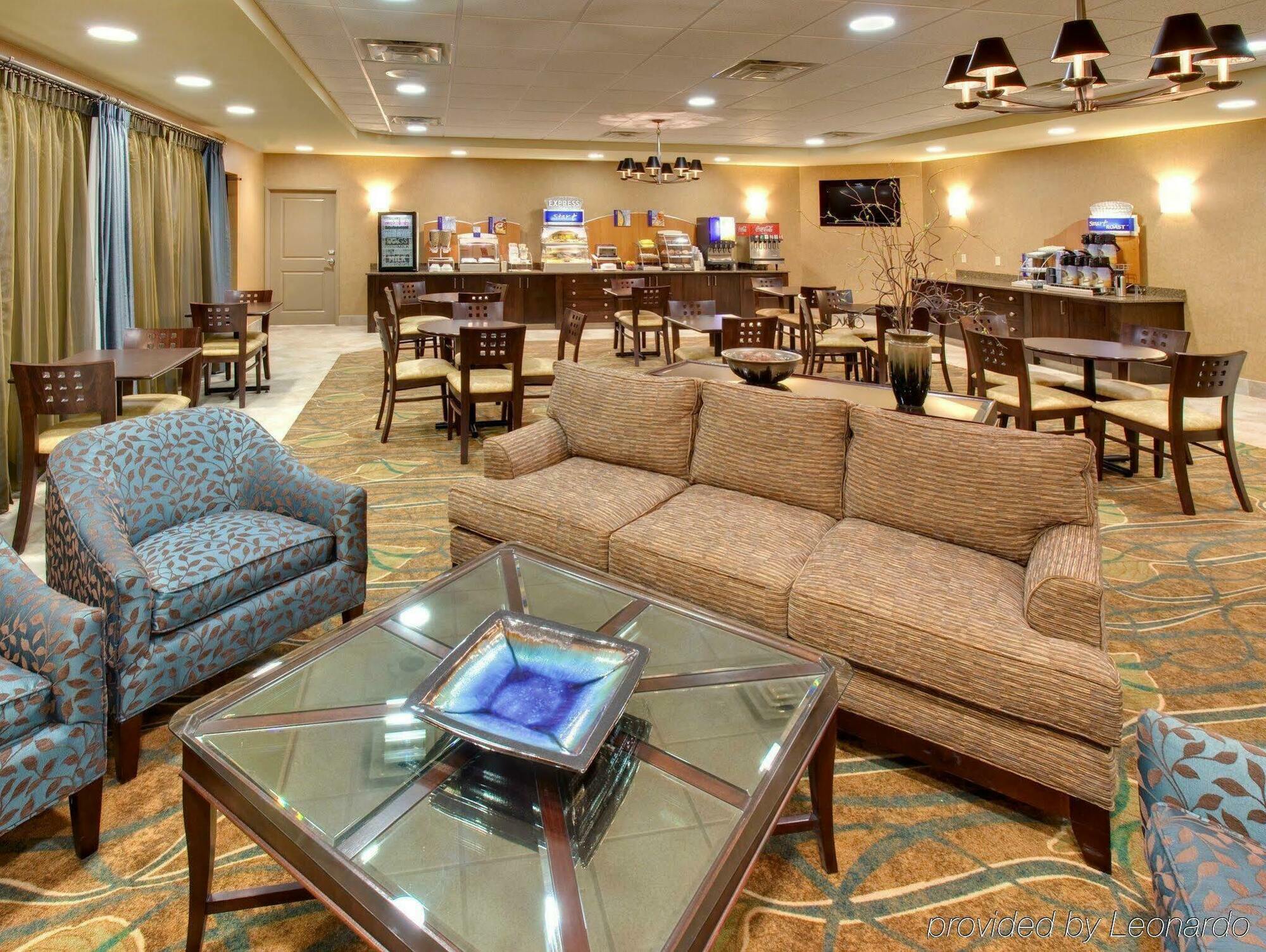 Holiday Inn Express Hotel & Suites Grand Island By Ihg Restaurant photo
